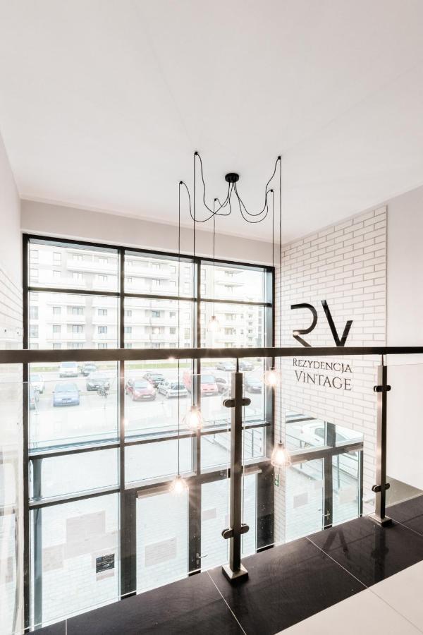 Apartament Rezydencja Vintage No1 オルシュティン エクステリア 写真