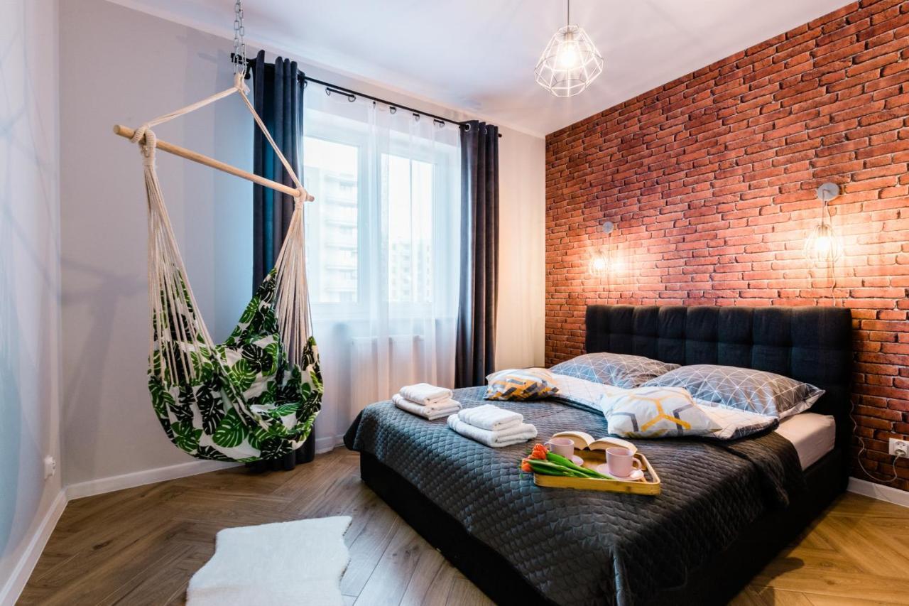 Apartament Rezydencja Vintage No1 オルシュティン エクステリア 写真