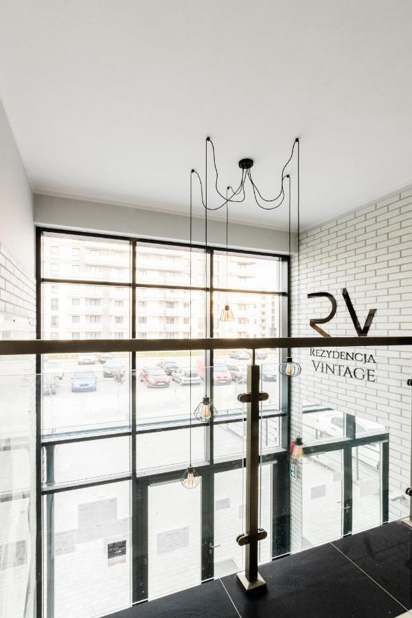 Apartament Rezydencja Vintage No1 オルシュティン エクステリア 写真