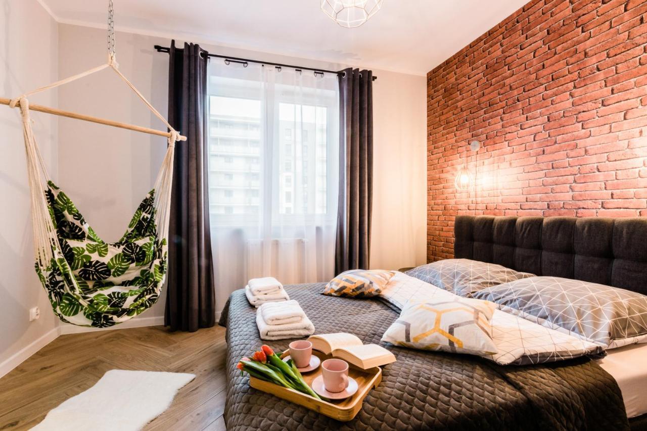 Apartament Rezydencja Vintage No1 オルシュティン エクステリア 写真