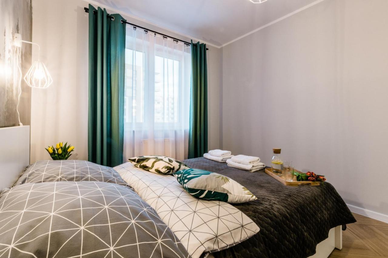 Apartament Rezydencja Vintage No1 オルシュティン エクステリア 写真
