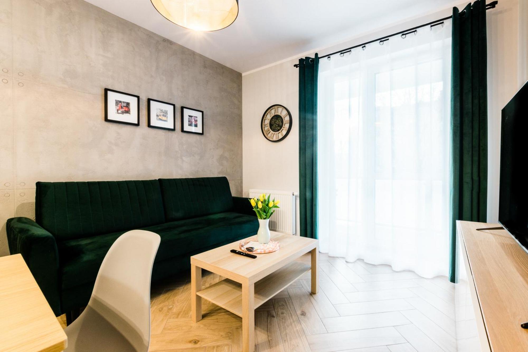 Apartament Rezydencja Vintage No1 オルシュティン エクステリア 写真