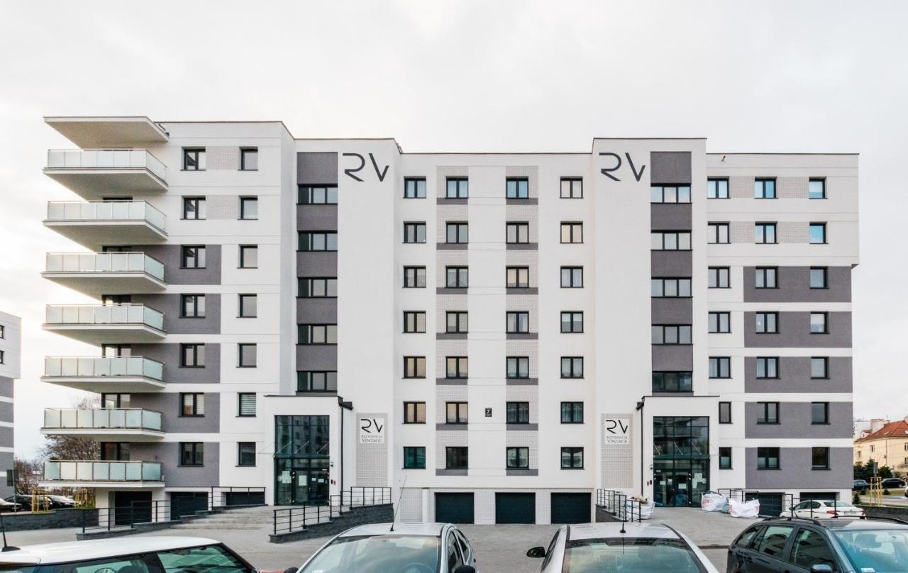Apartament Rezydencja Vintage No1 オルシュティン エクステリア 写真