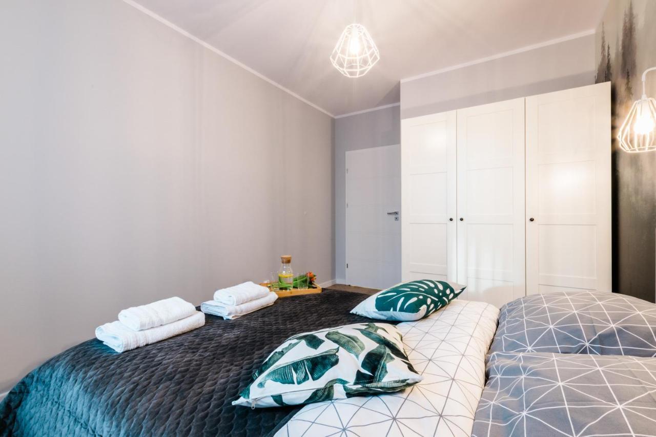 Apartament Rezydencja Vintage No1 オルシュティン エクステリア 写真